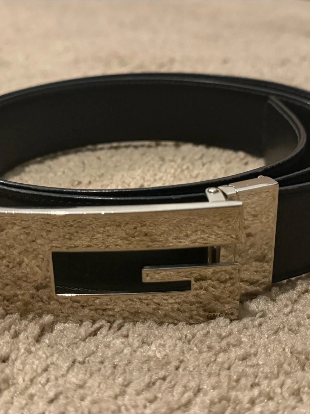 Gucci Black Leather Belt with Silver Double G Buckle